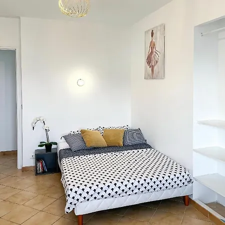 Apartament Duplex 3 Avec Jardin A *